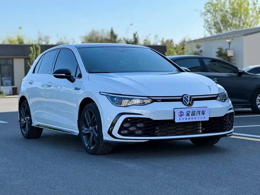 Volkswagen golf Golf 2024 280TSI DSG R-Line 50 Years Legend Edition 2024 — миниатюра 3