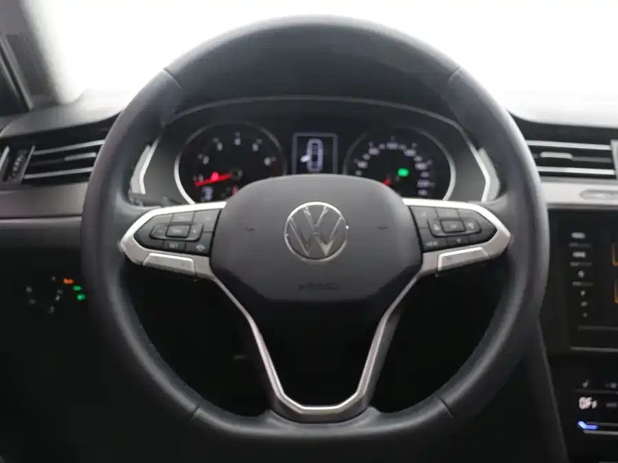 Volkswagen Magotan Magotan 2020 330TSI DSG Leading Edition 2022 — миниатюра 5