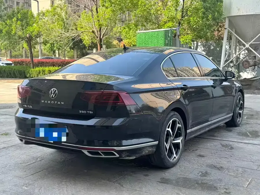 Volkswagen Magotan Magotan 2023 2 million commemorative edition 330TSI DSG luxury model 2023 — миниатюра 3