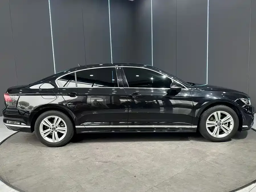 Volkswagen Magotan Magotan 2024 2 million units public enjoyment model 280TSI DSG comfort model 2025 — миниатюра 2