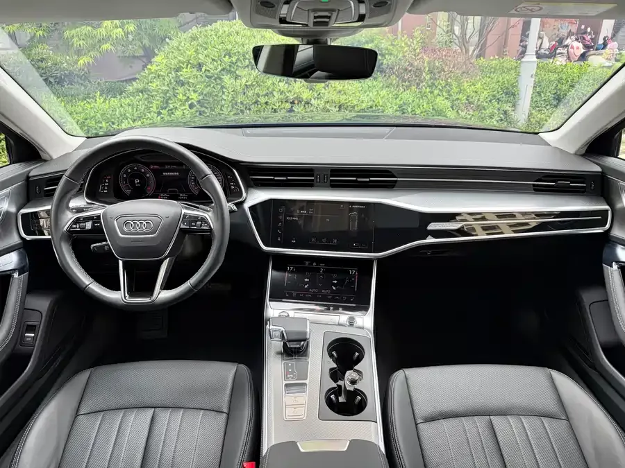 Audi A6 2024 allroad quattro 55 TFSI exclusive off-road model 2024 — миниатюра 4