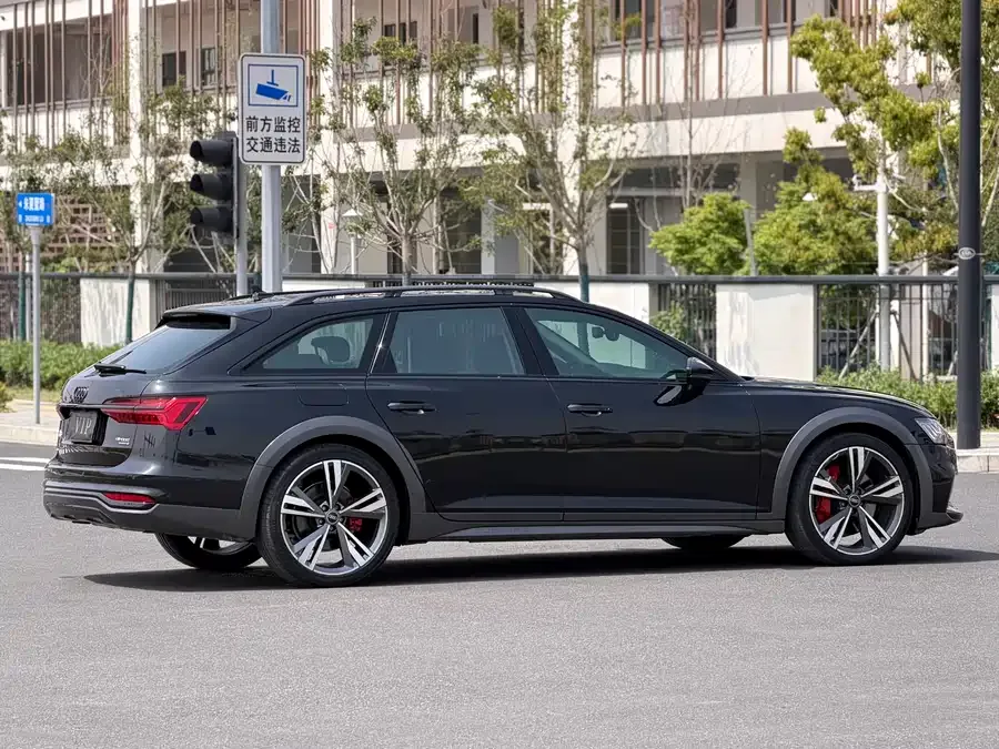 Audi A6 2024 allroad quattro 55 TFSI exclusive off-road model 2024 — миниатюра 5