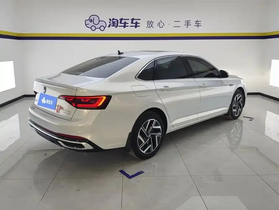 Volkswagen Sagitar 2023 Sagitar 300TSI DSG Beyond Edition 2024 — миниатюра 3