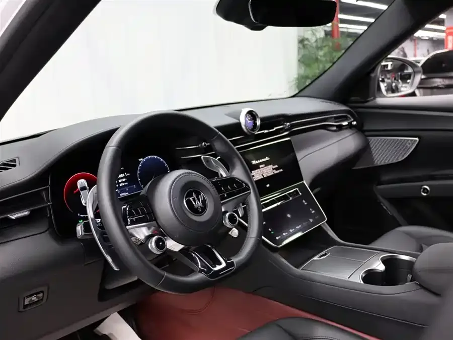 Maserati GRECALE Grecale 2023 2.0T GT 2023 — миниатюра 3