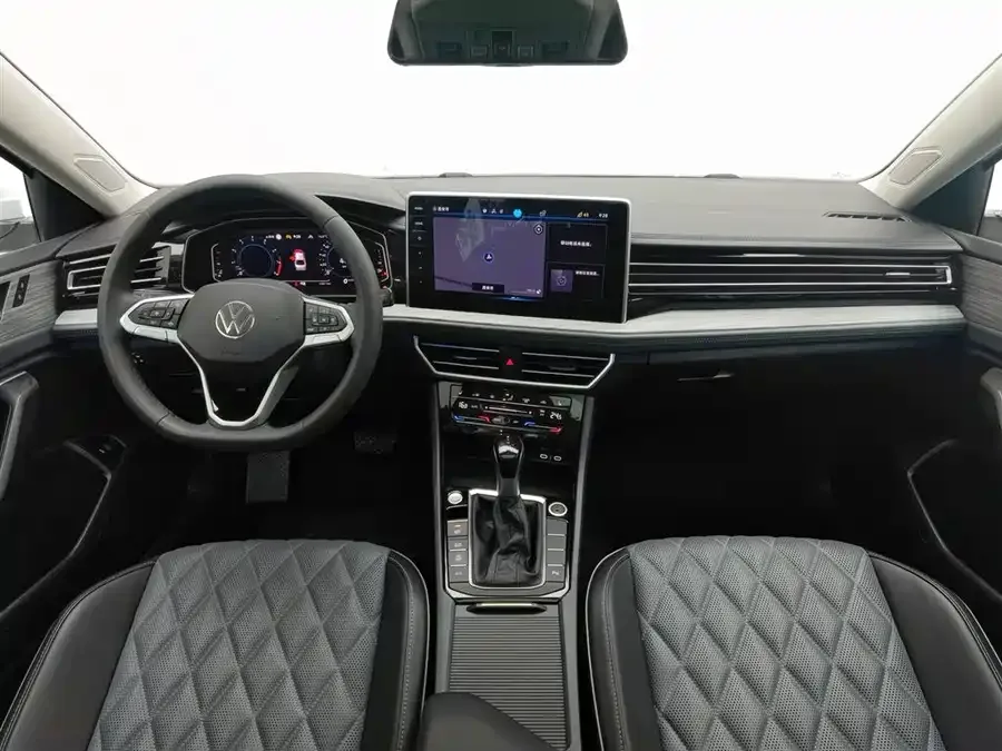 Volkswagen Sagitar 2023 Sagitar 300TSI DSG Beyond Edition 2023 — миниатюра 2