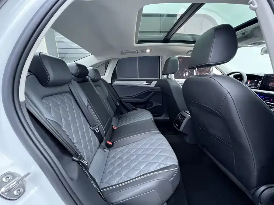 Volkswagen Sagitar 2023 Sagitar 280TSI DSG Beyond Lite Edition 2023 — миниатюра 5