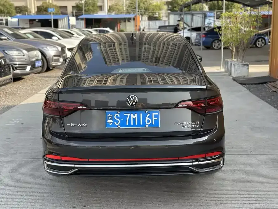 Volkswagen Sagitar 2023 Sagitar 300TSI DSG Beyond Edition 2023 — миниатюра 3