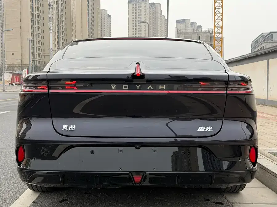 Voyah Lantu light chasing VOYAH 2024 PHEV 4WD Ultra-Long-Range Flagship Edition 2024 — миниатюра 2