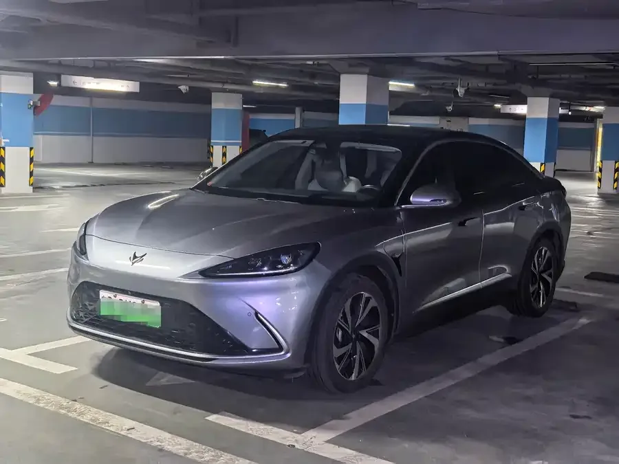 ARCFOX Alpha S JiFox Alpha S 2022 708S 160kW 2023 — фото 1, купить с доставкой в Москву