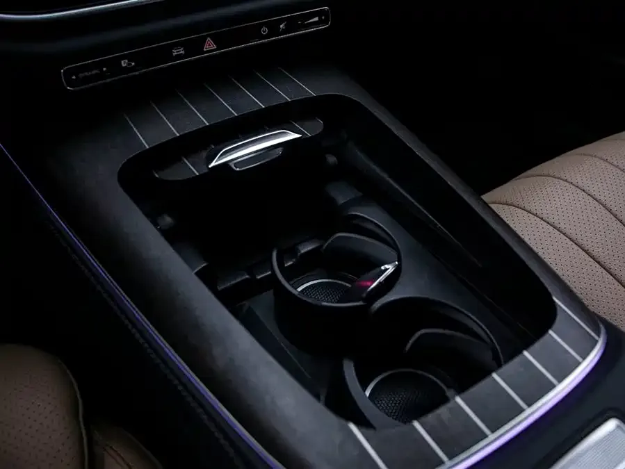 Mercedes-Benz E-Class Mercedes-Benz E-Class 2024 E 300 L Luxury Edition 2024 — миниатюра 3