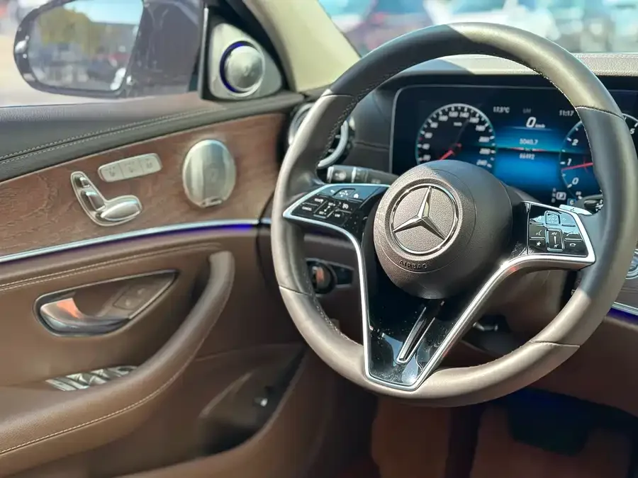 Mercedes-Benz E-Class Mercedes-Benz E-Class 2023 E 300 L Luxury Edition 2023 — миниатюра 4