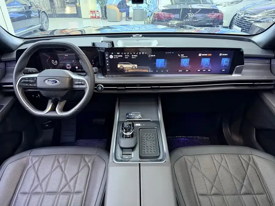 Ford Edge 2025 Sharp L 2.0T EcoBoost 4WD 7-seater Ultimate Edition 2025 — миниатюра 2