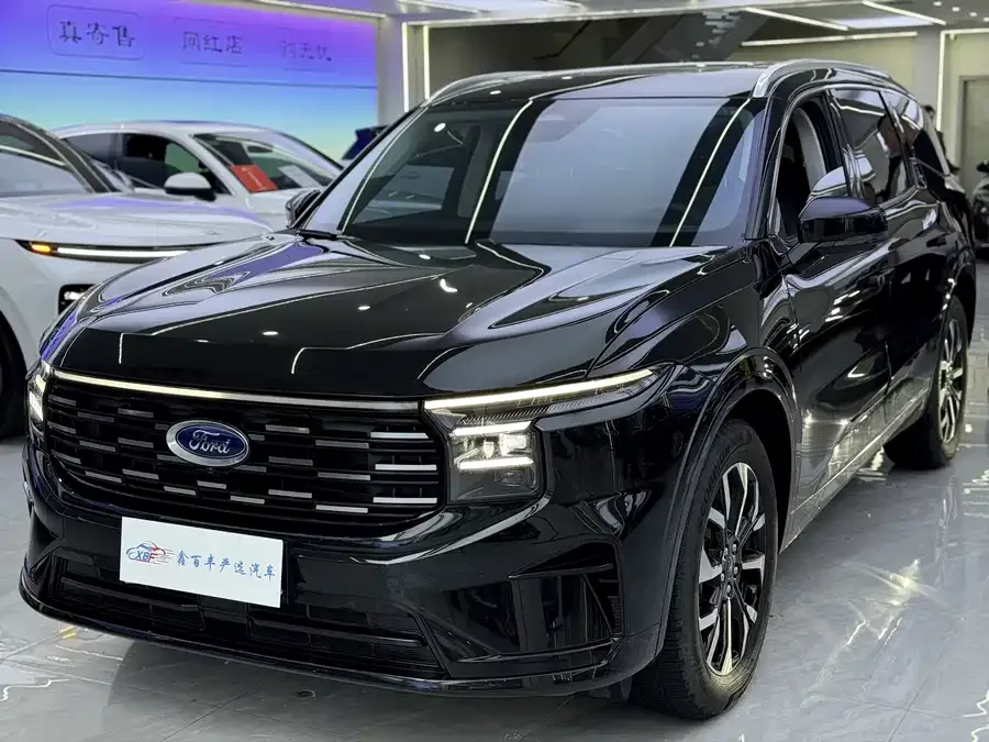 Ford Edge 2025 Sharp L 2.0T EcoBoost 4WD 7-seater Ultimate Edition 2025 — фото 1, купить с доставкой в Москву