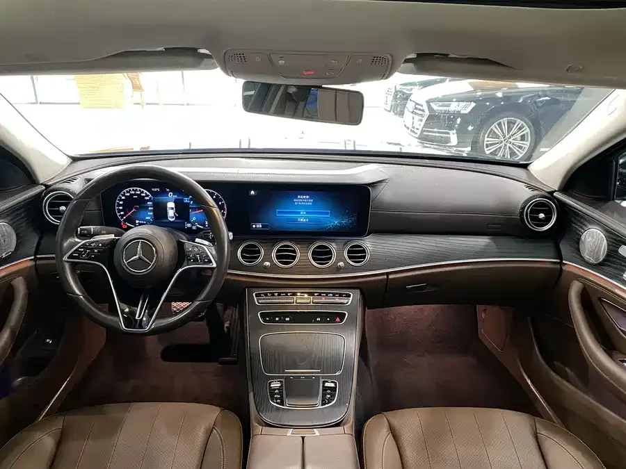Mercedes-Benz E-Class Mercedes-Benz E-Class 2022 E 300 L Luxury Edition 2022 — миниатюра 4