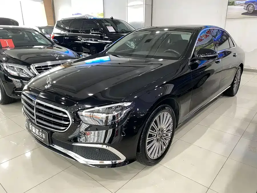 Mercedes-Benz E-Class 2022