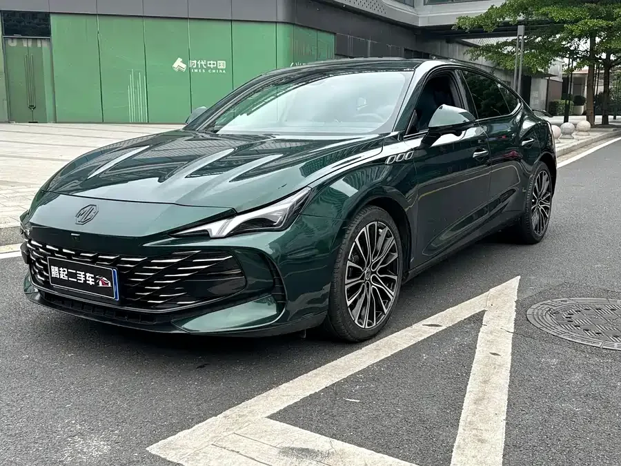 MG 7 MG7 2023 2.0T Automatic Beauty Hunter Premium Edition 2024 — фото 1, купить с доставкой в Москву