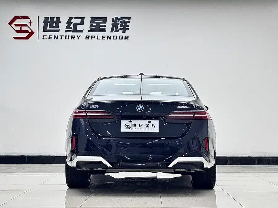BMW 5 Series BMW 5 Series 2025 530Li Exclusive M Sport Package 2025 — миниатюра 2
