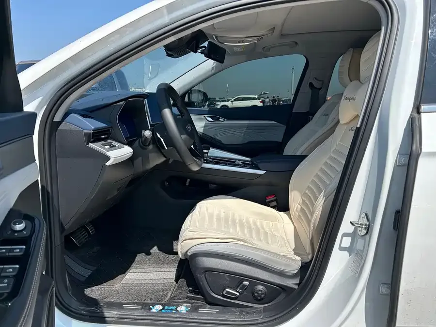 Geely Xingrui Xingrui 2023 2.0TD Premium Edition 2024 — миниатюра 4