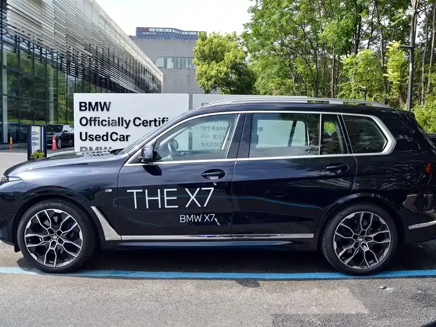 BMW X7 2023 xDrive40i Executive M Sport Package 2024 — миниатюра 2