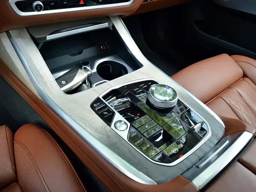 BMW X7 2023 xDrive40i Executive M Sport Package 2024 — миниатюра 4
