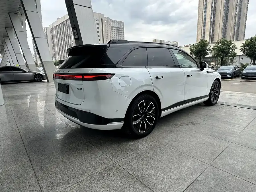 XPeng G9 Xiaopeng G9 2025 Model 625 Long Range Max 2025 — миниатюра 2
