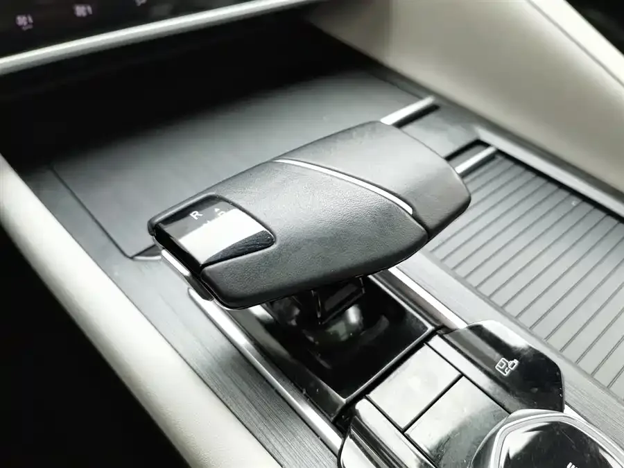 Changan CS75PLUS Changan CS75PLUS 2023 third-generation 1.5T automatic premium model 2023 — миниатюра 4