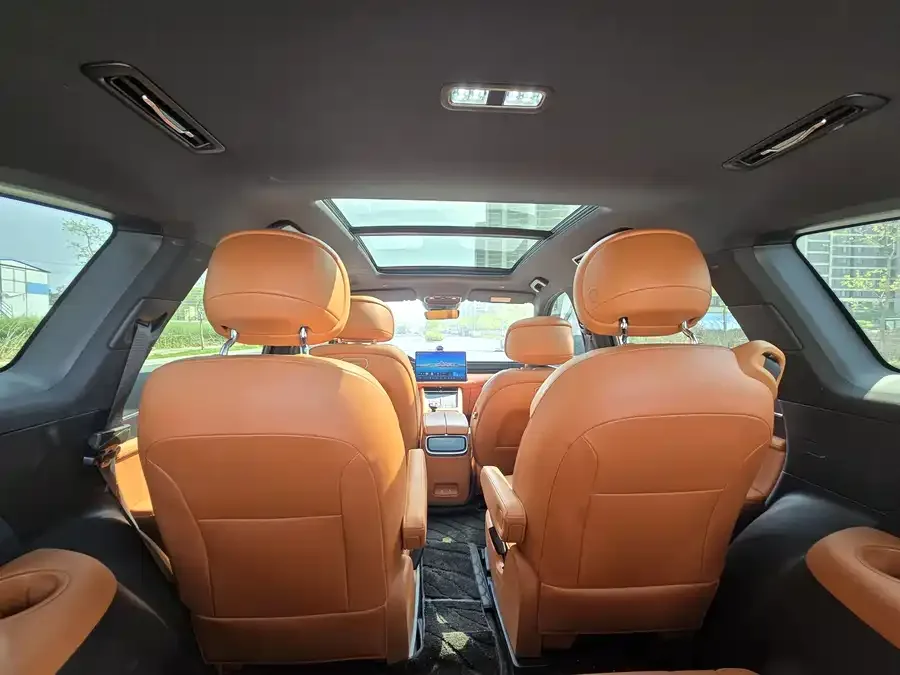 AITO M7 Wenjie M7 2024 1.5T Intelligent Driving Rear-wheel Drive Ultra Edition 6 Seaters 2025 — миниатюра 2