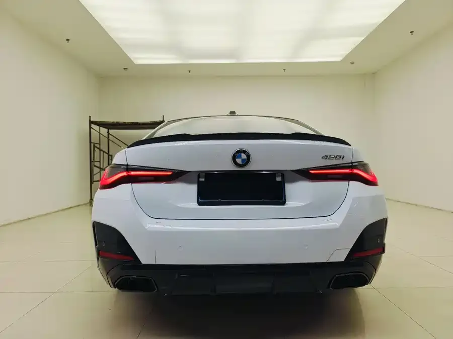BMW 4 Series BMW 4 Series 2024 430i Gran Coupe M Sport Night Edition 2025 — миниатюра 5