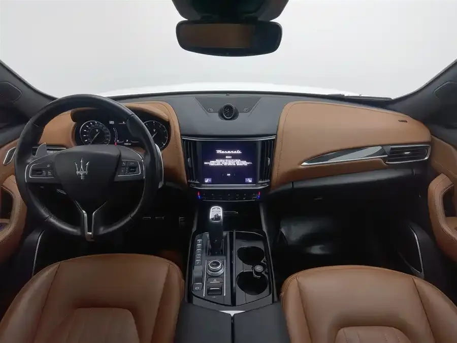 Maserati Levante Levante 2022 2.0T GT Edge Edition 2022 — миниатюра 2