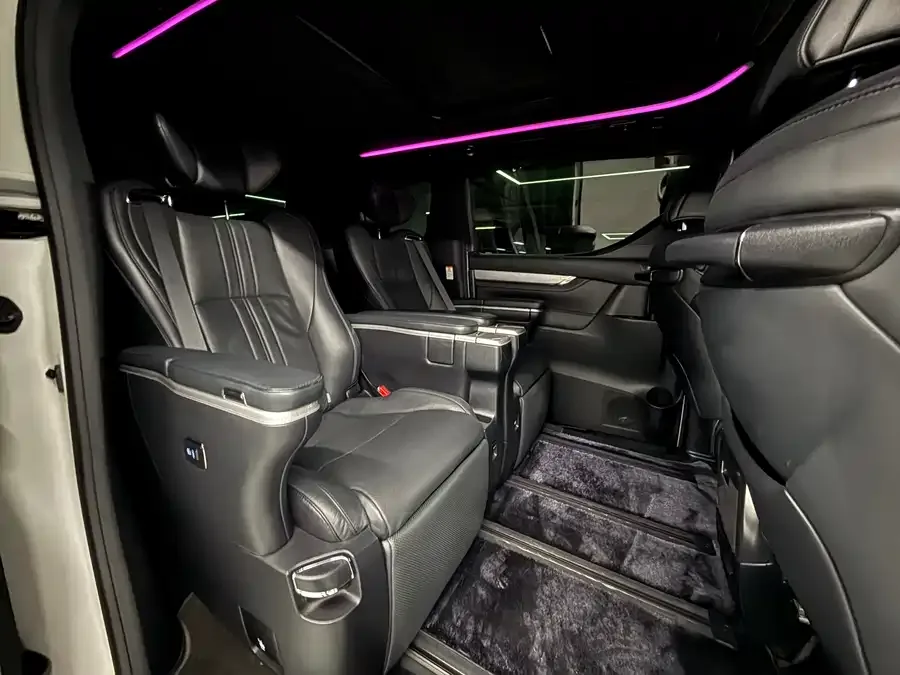 Toyota Alphard Alfa 2018 facelift 3.5L premium version 2023 — миниатюра 3