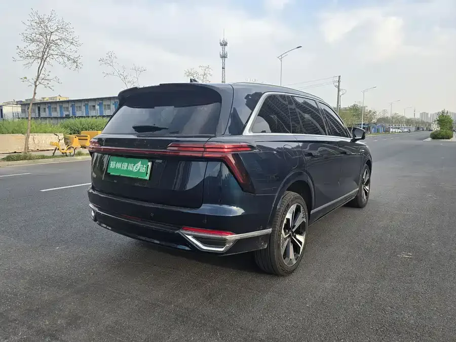 WEY Blue Mountains Wei Brand Blue Mountain 2023 four-wheel drive long-range version 2024 — миниатюра 3