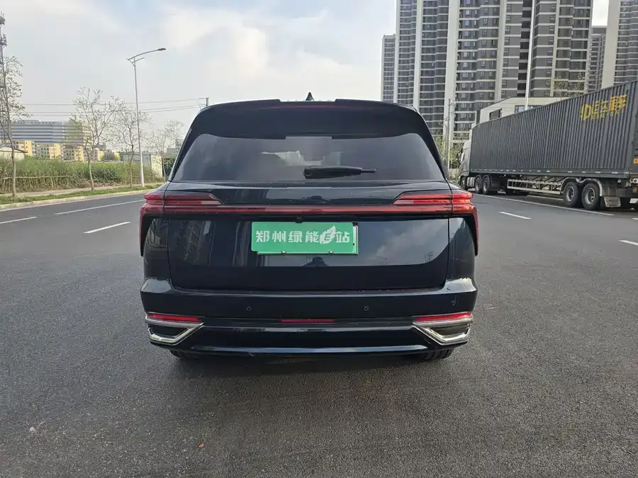 WEY Blue Mountains Wei Brand Blue Mountain 2023 four-wheel drive long-range version 2024 — миниатюра 5