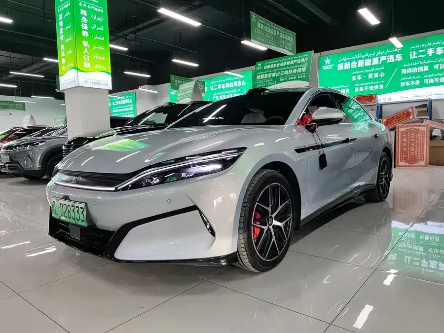 BYD Han L 2025