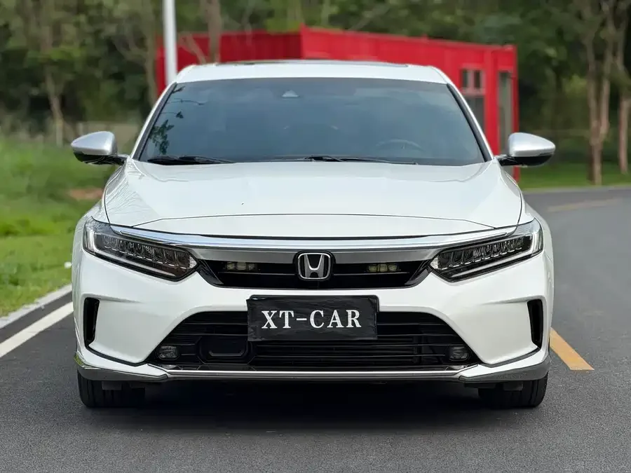 Honda Inspire 2022 Insignia 260TURBO Fine Edition 2023 — миниатюра 3