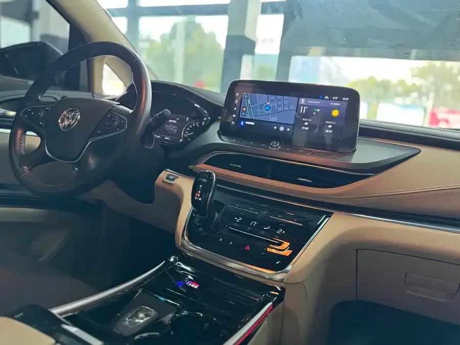 Buick GL8 2023 facelift land business class luxury model 2025 — миниатюра 4