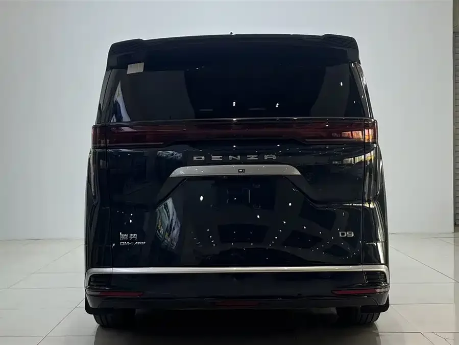 BYD D9 DENZA D9 2022 DM-i 970 4WD Premium Edition 2023 — миниатюра 2