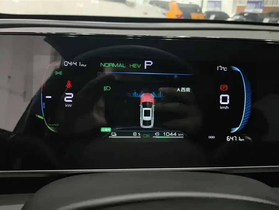 BYD Qin L Qin L 2024 DM-i 80KM Leading Edition 2025 — миниатюра 4