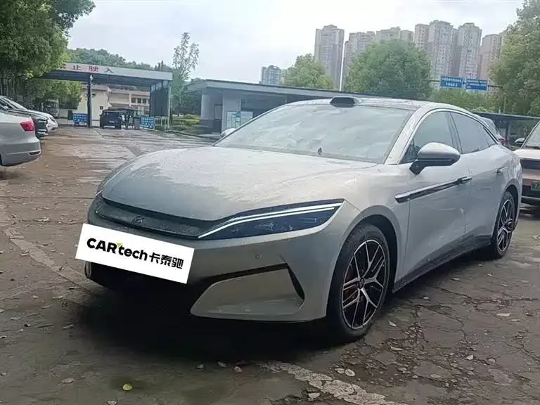BYD Han L 2025