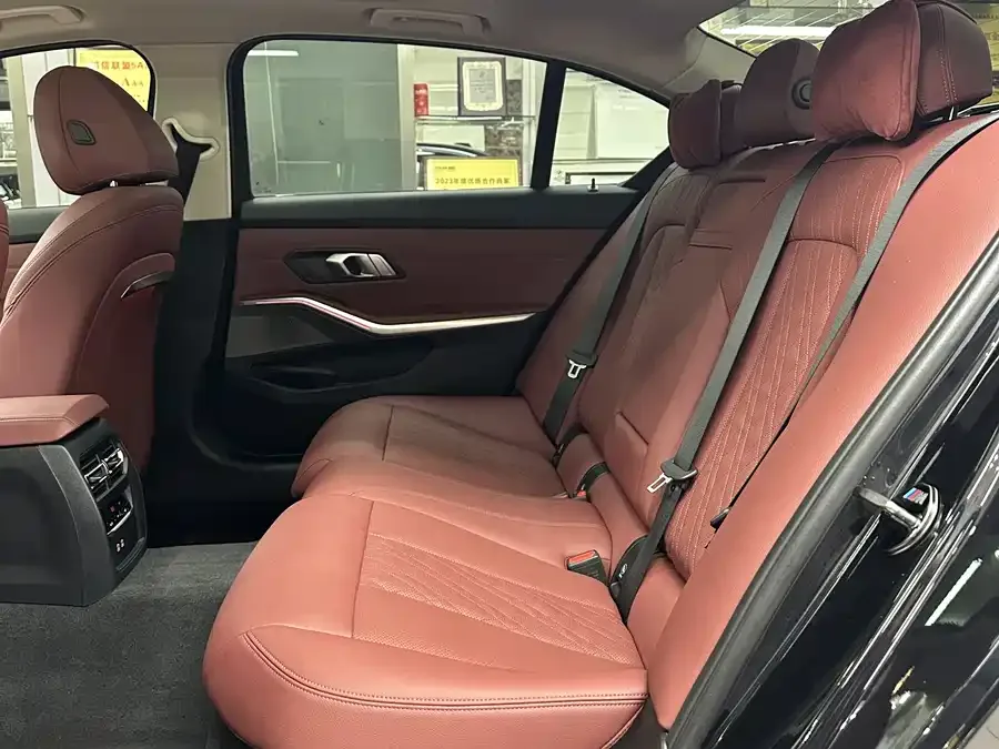 BMW 3 Series BMW 3 Series 2023 325Li M Sport Package 2023 — миниатюра 3