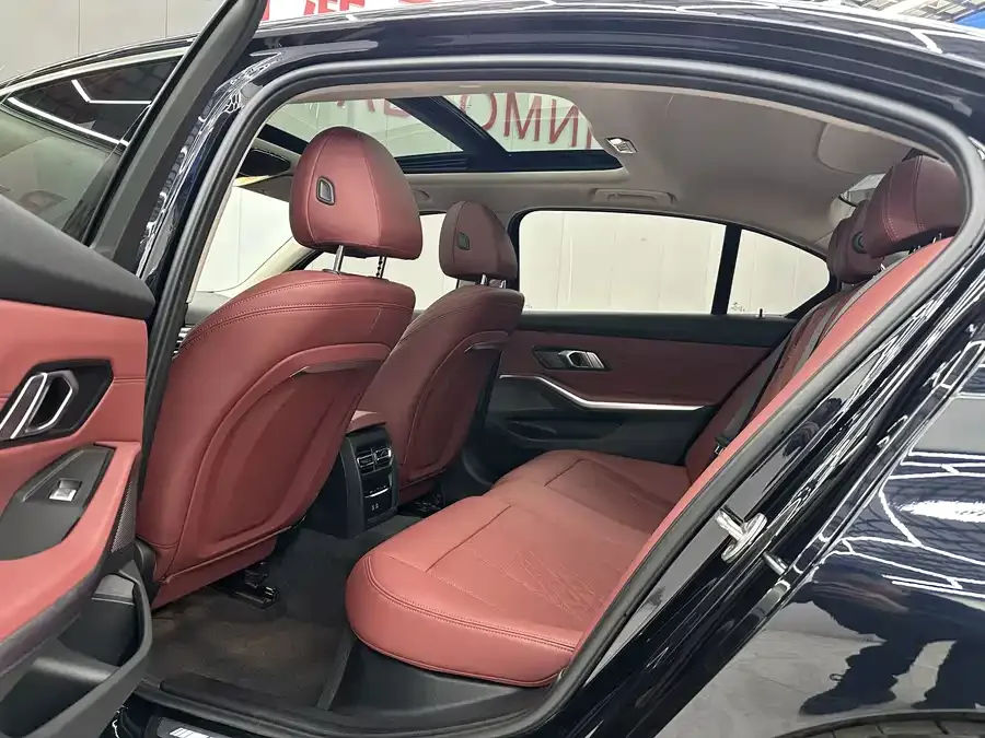 BMW 3 series BMW 3 Series 2023 320Li M Sport Package 2023 — миниатюра 2