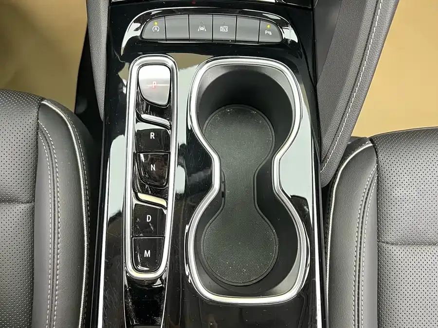 Buick Envision Plus Envision Plus 2021 Envision Plus 652T Five-seat Luxury Model 2022 — миниатюра 4