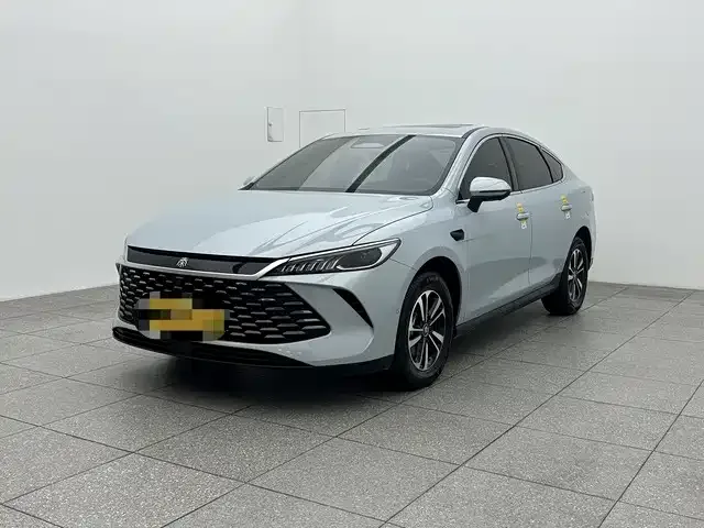 BYD Qin PLUS Qin PLUS 2025 DM-i Intelligent Driving Edition 120KM Beyond Edition 2025 — фото 1, купить с доставкой в Москву