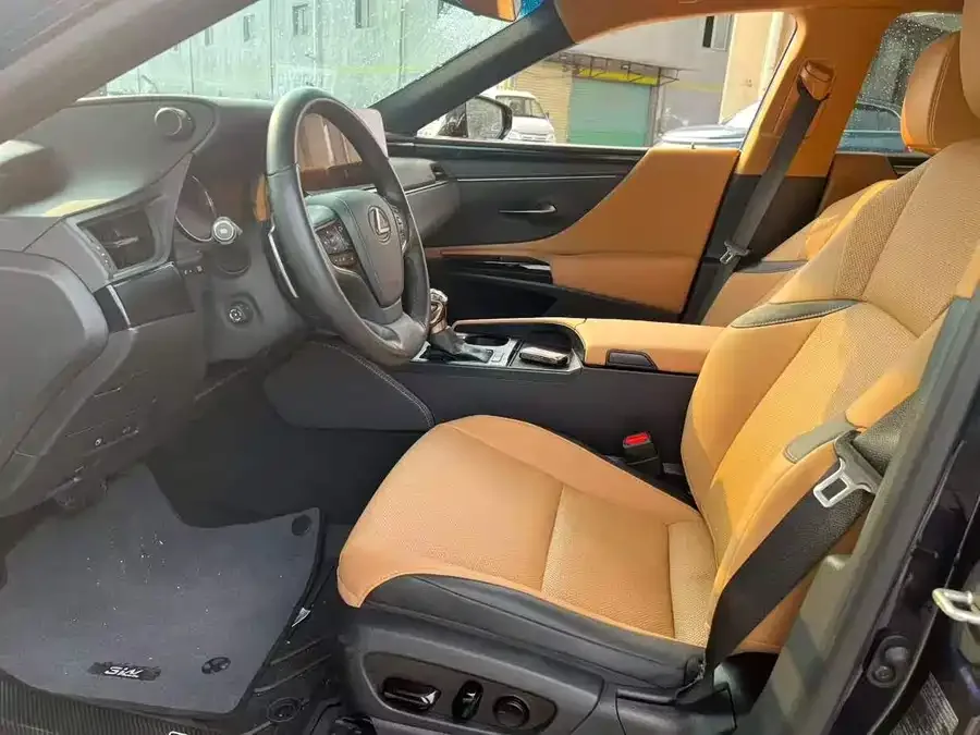 Lexus ES 2023 200 Excellence Edition 2023 — миниатюра 5