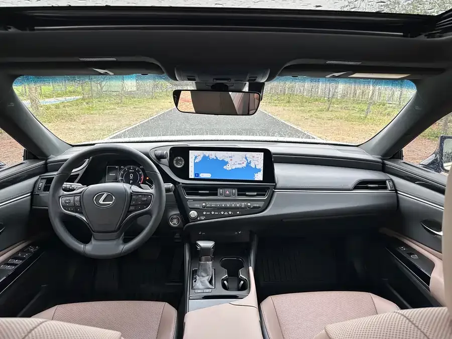 Lexus ES 2022 200 Excellence Edition 2023 — миниатюра 5