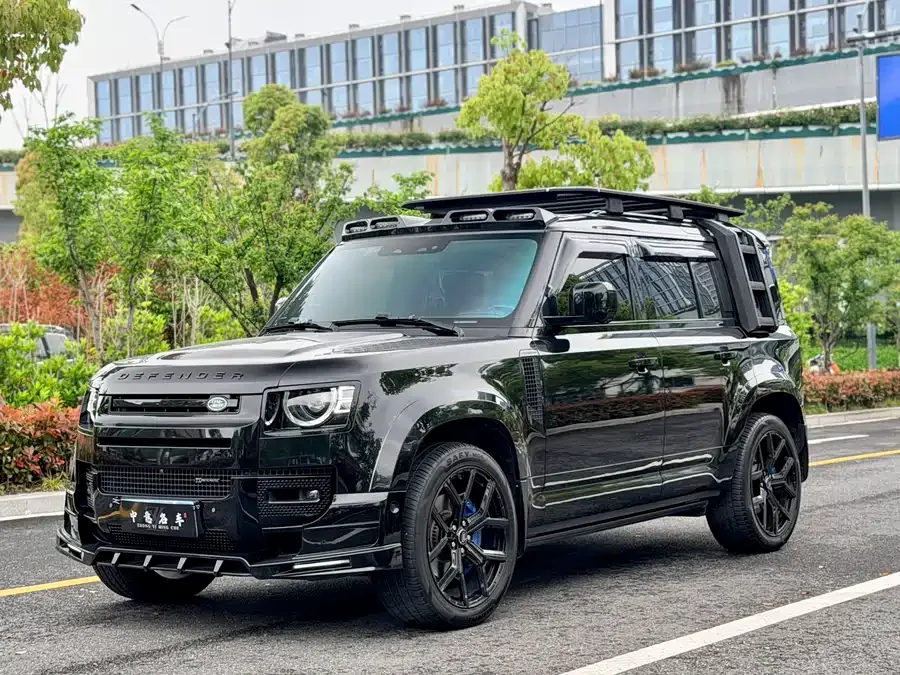 Land Rover guard 2022