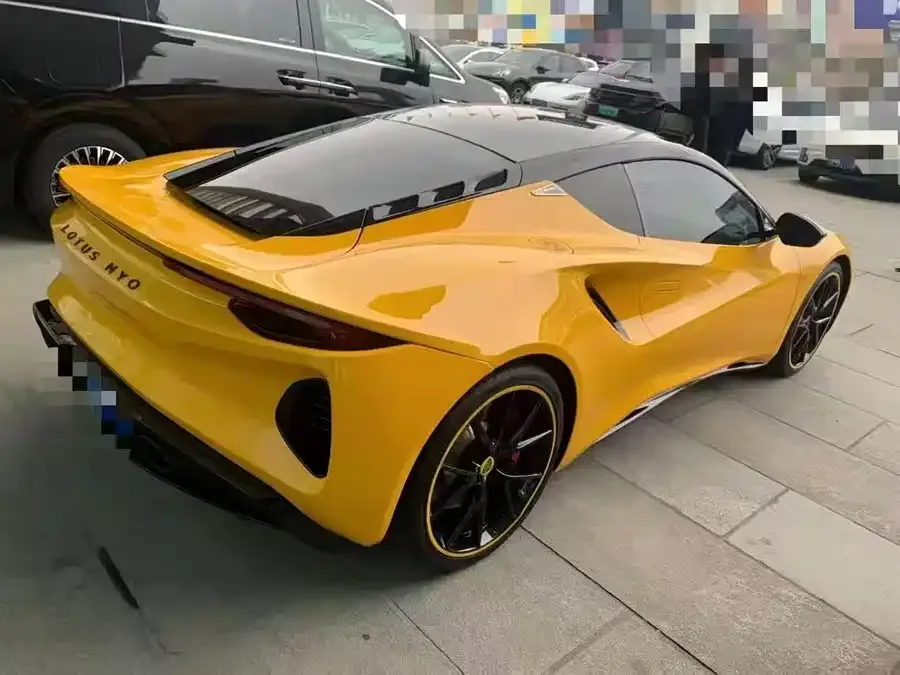 Lotus EMIRA EMIRA 2021 2.0T DCT First Edition 2023 — миниатюра 5