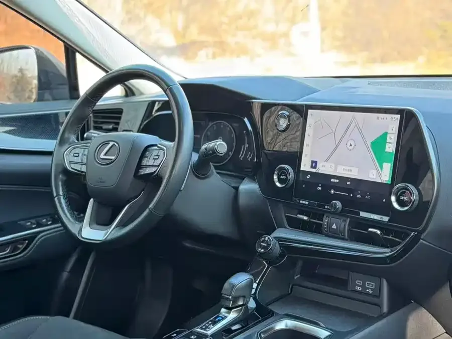 Lexus NX 2022 260 front-wheel drive Chuangyue Edition 2023 — миниатюра 5