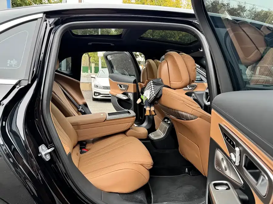 Mercedes-Benz E-Class Mercedes-Benz E-Class 2025 E 300 L Luxury Edition 2025 — миниатюра 3