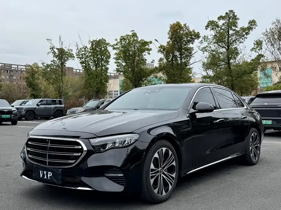 Mercedes-Benz E-Class 2025