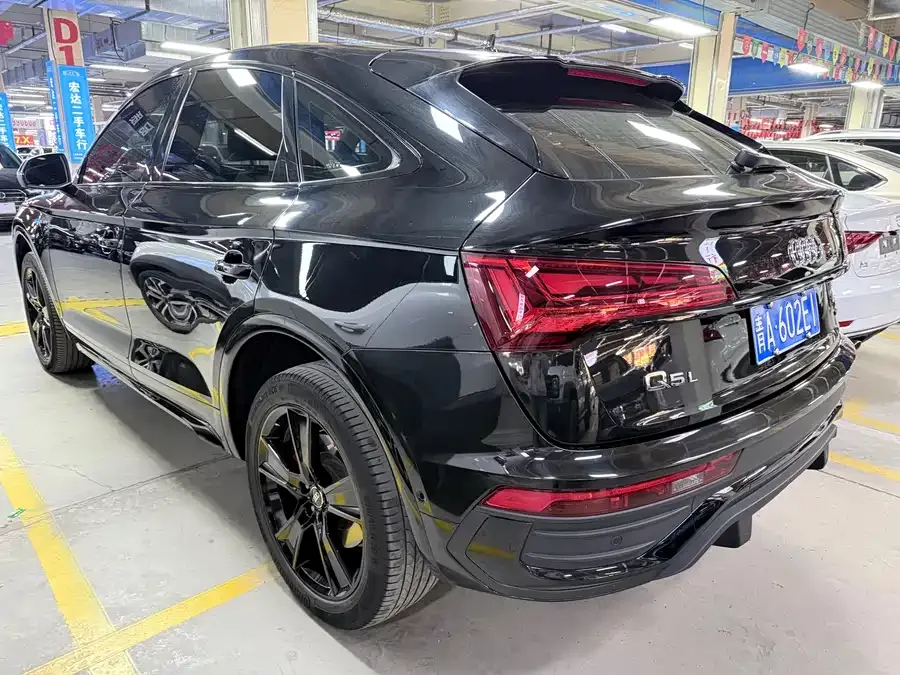 Audi Q5L Sportback 2021 45 TFSI Premium Selection 2022 — миниатюра 5